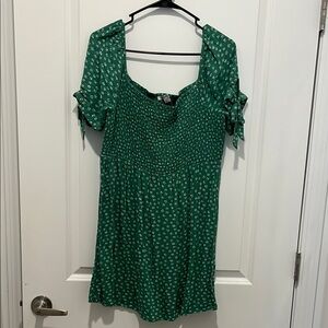 Green Floral Dress with Short Sleeves
